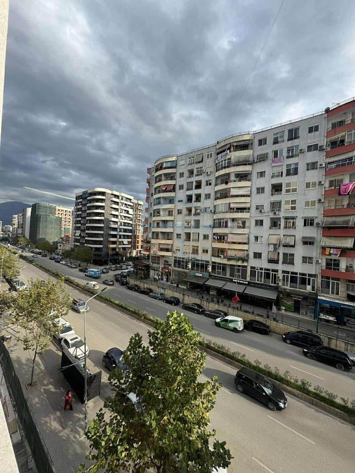 Qera , Apartament 2+1 Bulevardi Migjeni , Tirane