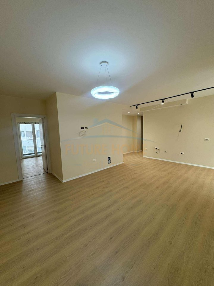 Qera , Apartament 2+1 Bulevardi Migjeni , Tirane