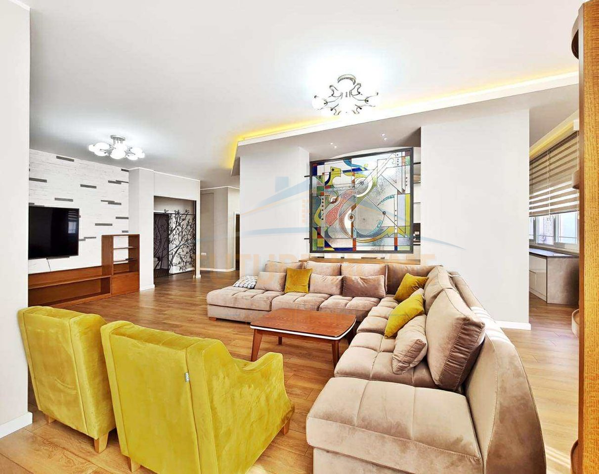 Qera , Apartament 4+1+2 Komuna e Parisit , Tirane