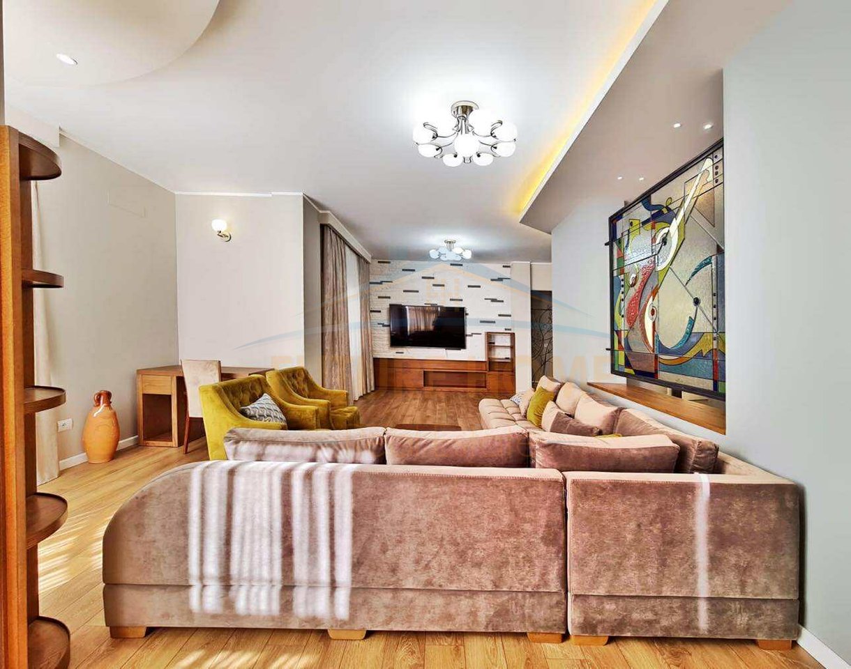 Qera , Apartament 4+1+2 Komuna e Parisit , Tirane