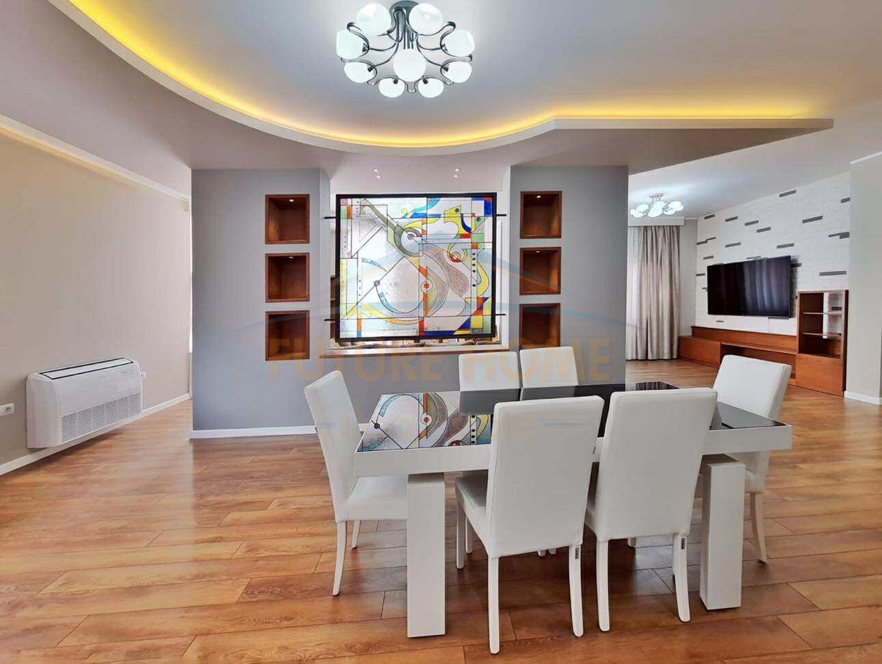 Qera , Apartament 4+1+2 Komuna e Parisit , Tirane