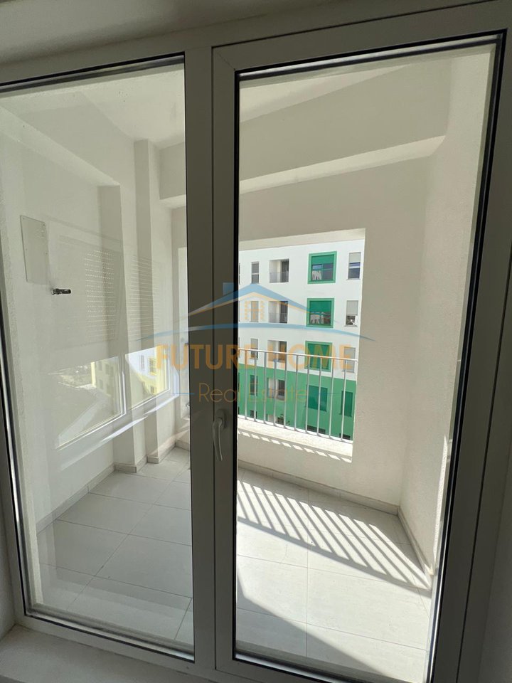 Shitet, Apartament 1+1, Ali Demi, Tiranë.