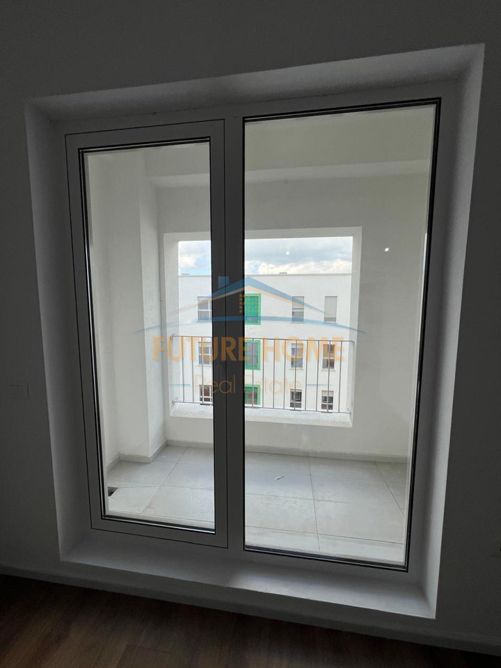 Shitet, Apartament 1+1, Ali Demi, Tiranë.