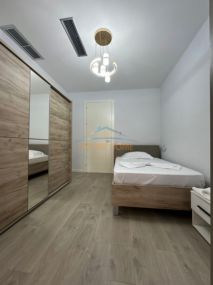 Qera, Apartament 2+1+ Parking,Kompleksi Delijorgji !