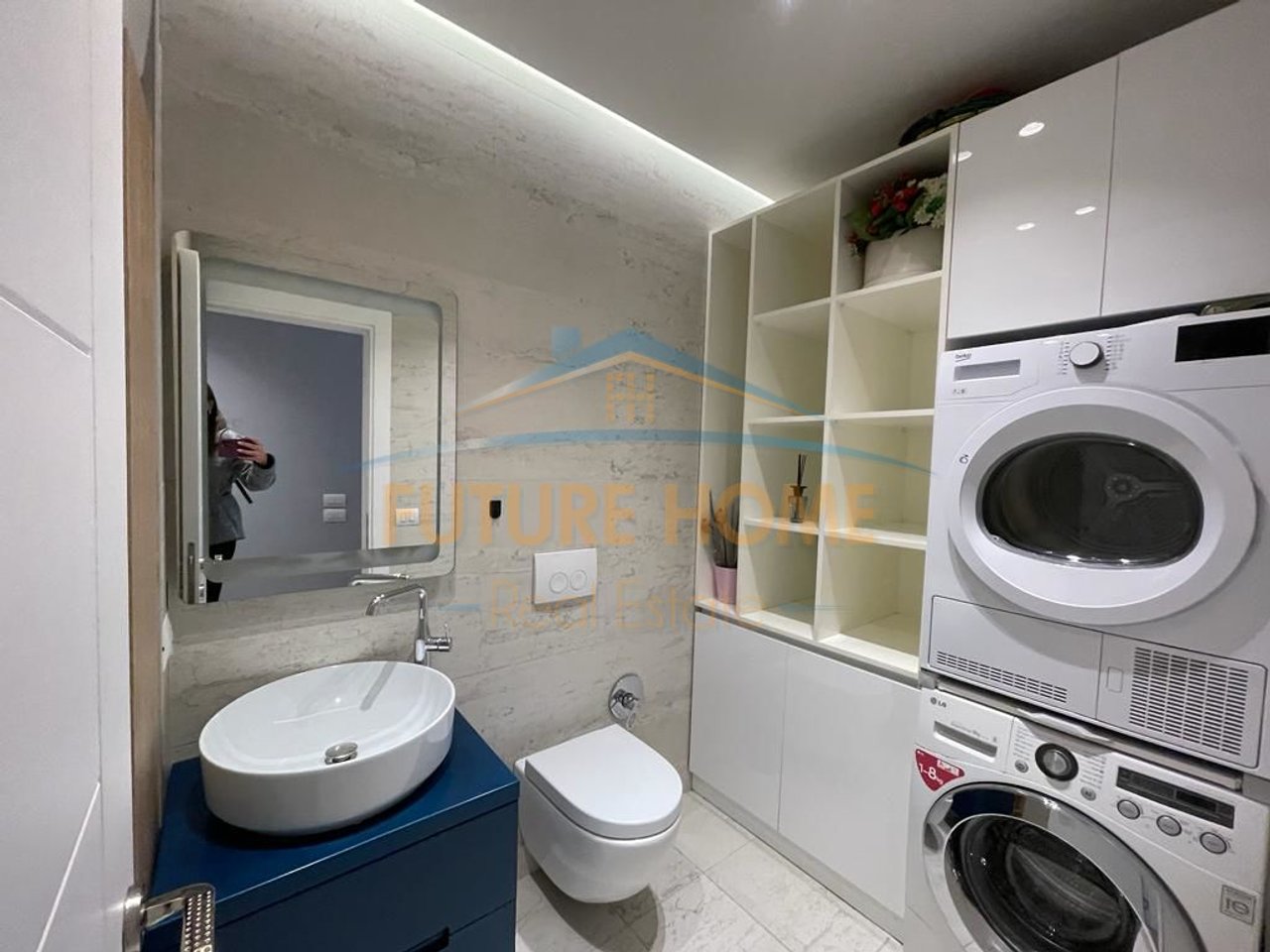 Rent, Apartment 2+1+2+2 Parking Post, Center