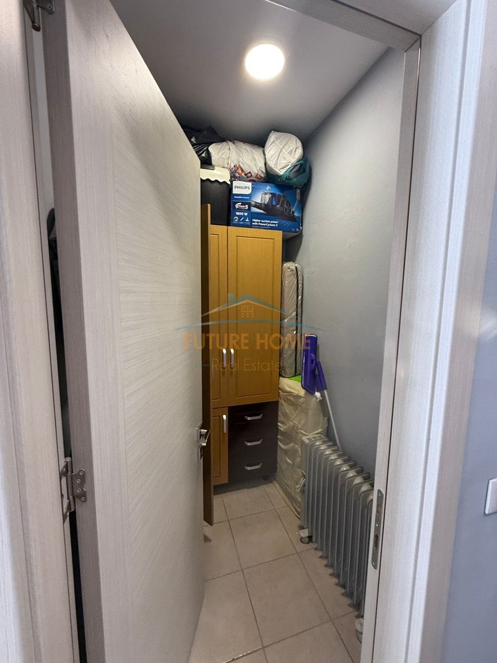 Shitet, Apartament 2+1, Rruga 5 Maji, Tiranë.