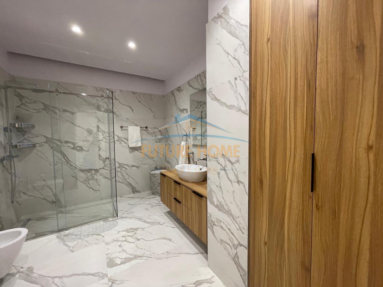 For rent, 2+1 Apartment, Dry Lake, Tirana.