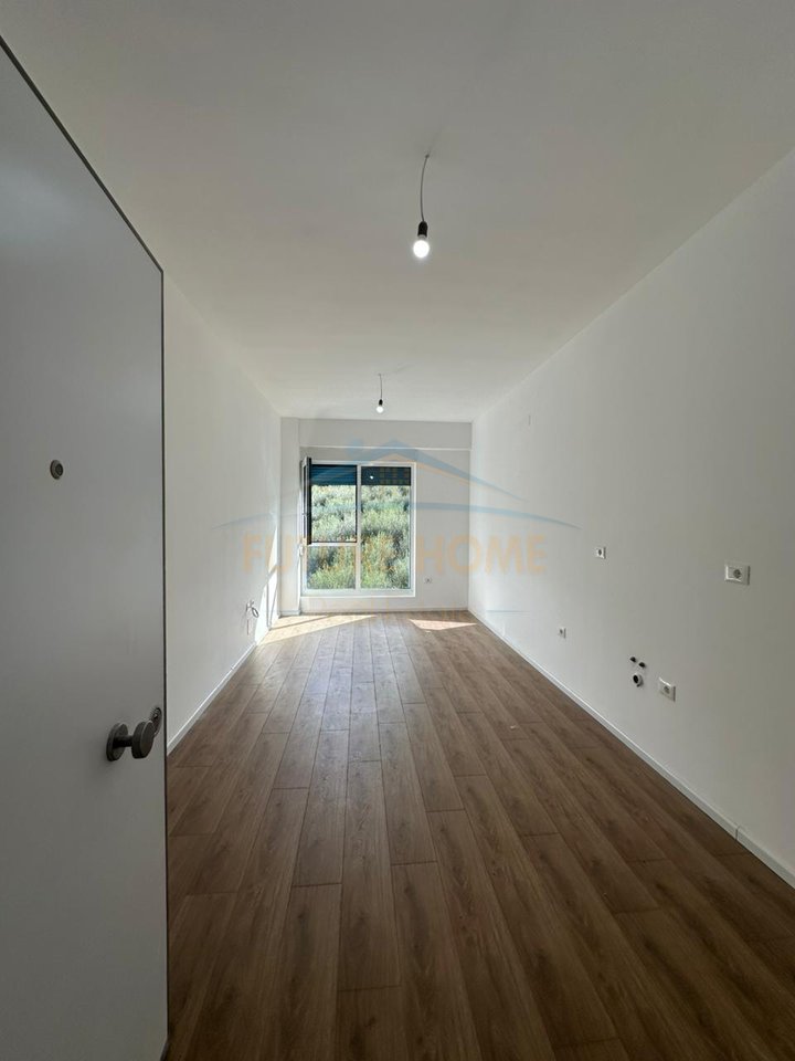 Shitet, Apartament 1+1, OXA, Fresku, Tirane