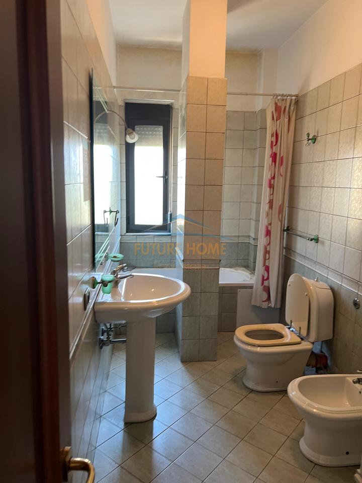 Qira, Ambient Business, Block, Tirana