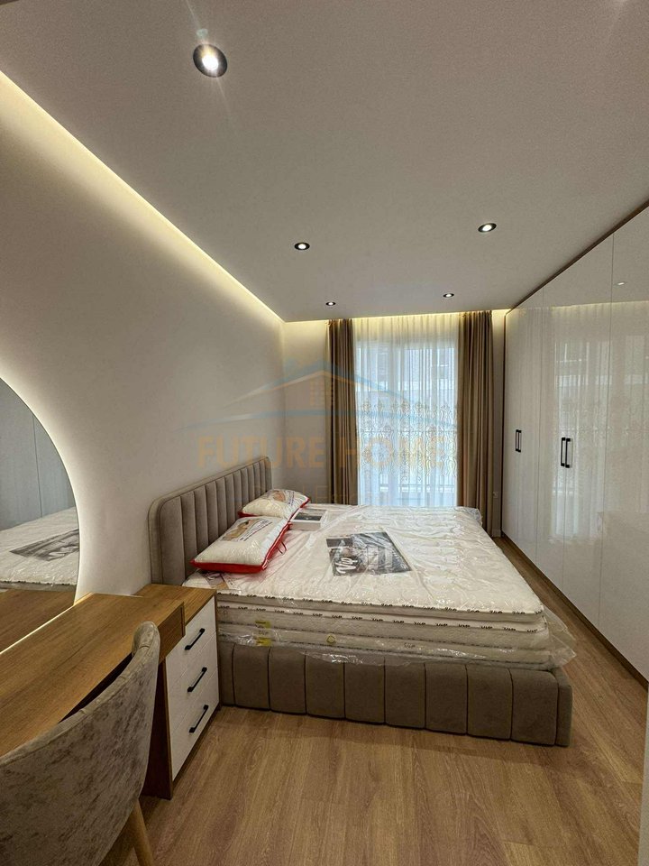 Rent, Apartment 3+1+2+Parking Space, Univers City, Tirana