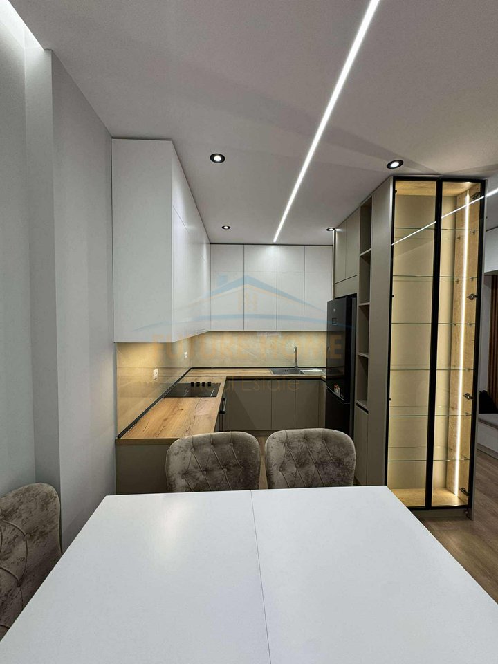 Rent, Apartment 3+1+2+Parking Space, Univers City, Tirana