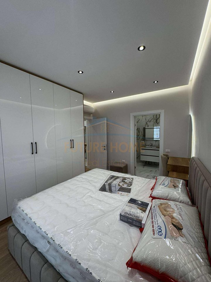 Rent, Apartment 3+1+2+Parking Space, Univers City, Tirana