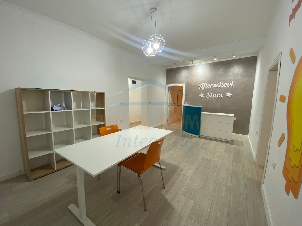 In affitto, Ambiente Commerciale, 21 dicembre, Tirana.