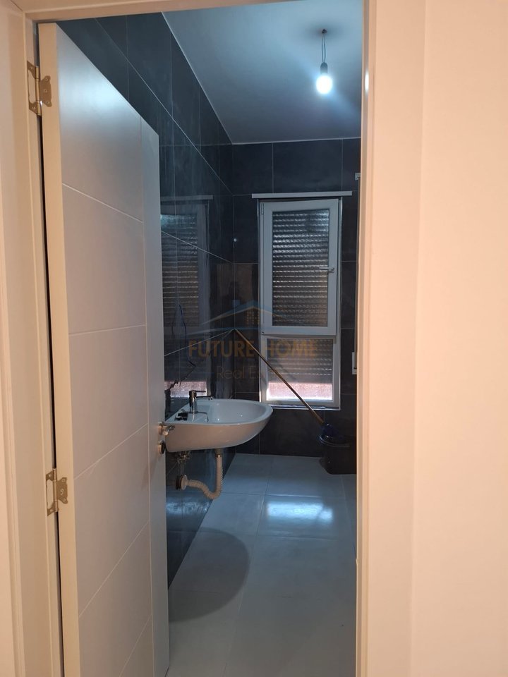 Shitet, Apartament 2+1,Paskuqan.