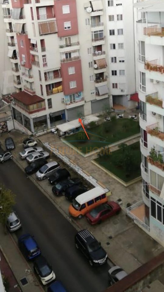 Shitet, Ambient Biznesi, Lagja e Cabenjve, Tiranë