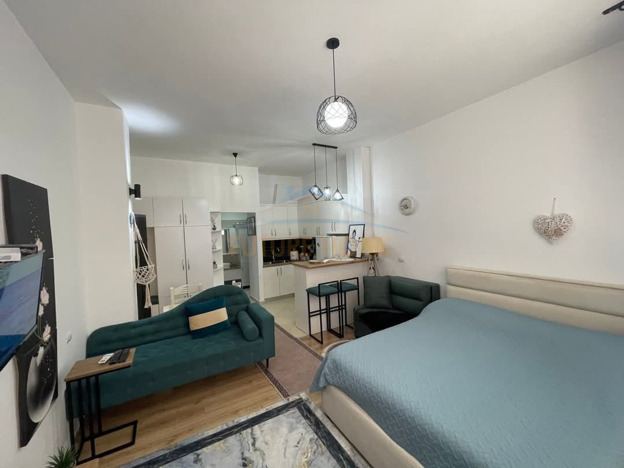 Shitet  ,  Garsoniere ,  Rruga  Dëshmorët e Pojskës , Pogradec