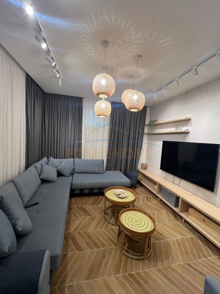 For sale, Apartment 1+1+Veranda, Golem, Durres