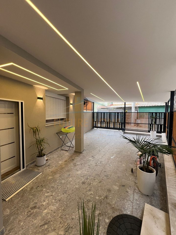 For sale, Apartment 1+1+Veranda, Golem, Durres