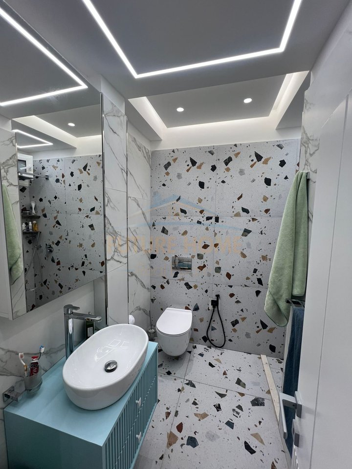 For sale, Apartment 1+1+Veranda, Golem, Durres