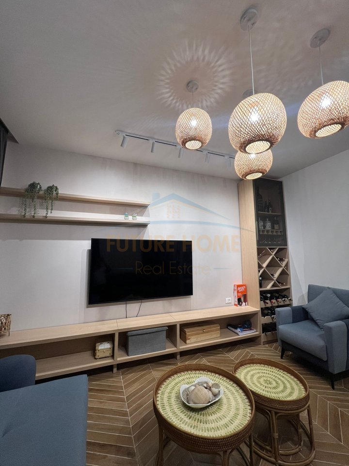 For sale, Apartment 1+1+Veranda, Golem, Durres