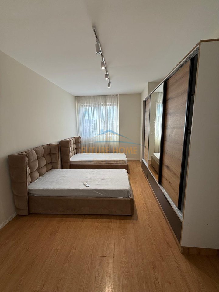 Shitet, Apartament 2+1+2,Unaza e Re, Tirane.