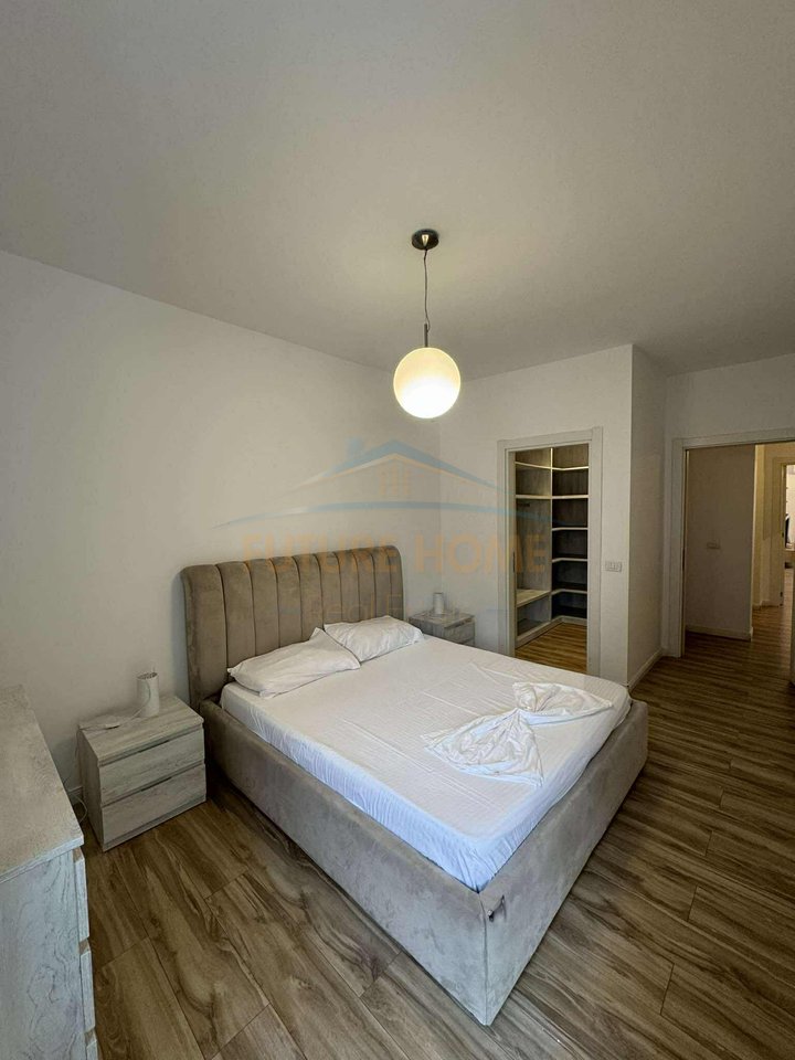 Qira , Apartament 2+1 Tirana Golden Park, Tirane