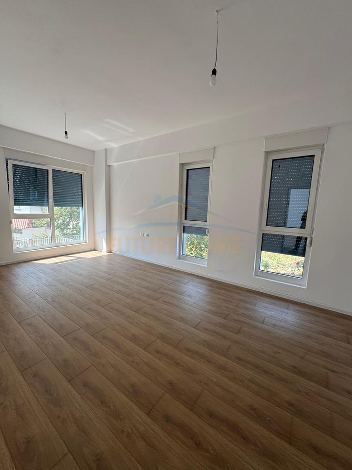 For rent, 2+1 Apartment, Fresku, Tirana.