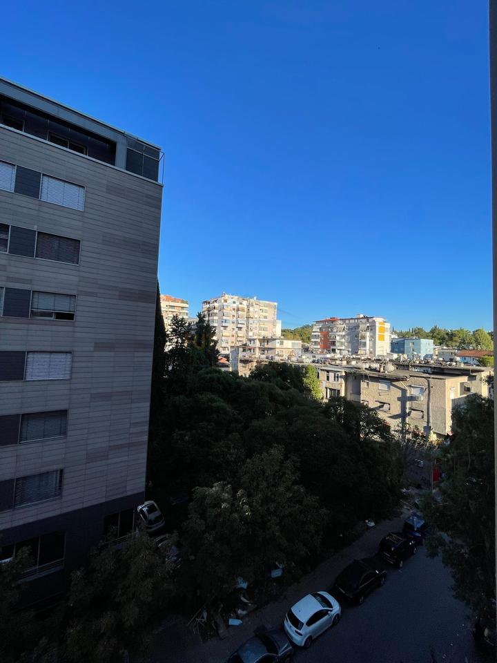 Affitto, Appartamento 1+1, Blloku, Tirana.
