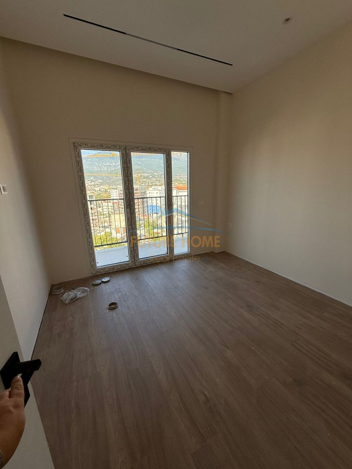 Shitet, Apartament 1+1, Ali Dem, Tiranë.