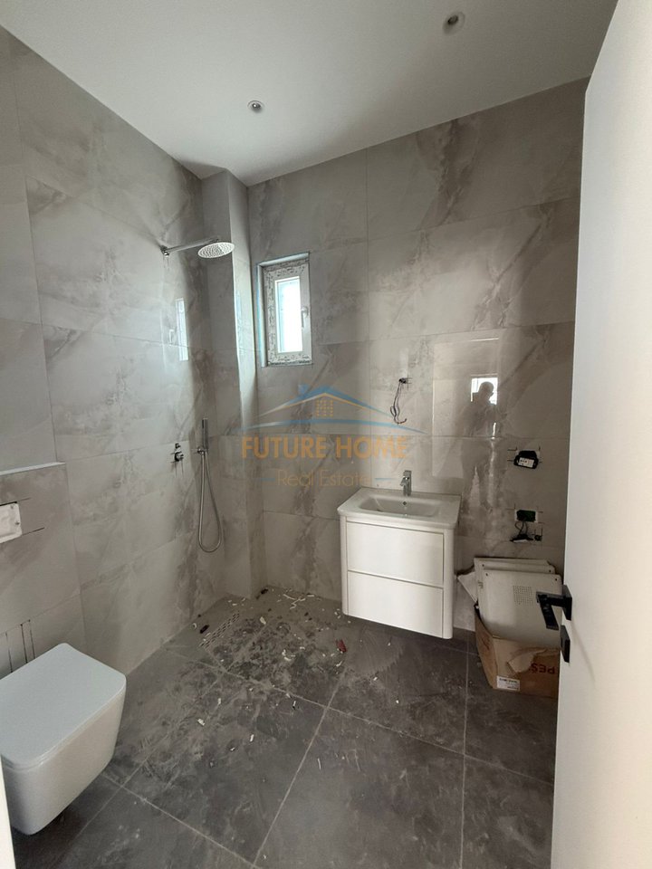 Shitet, Apartament 1+1, Ali Dem, Tiranë.