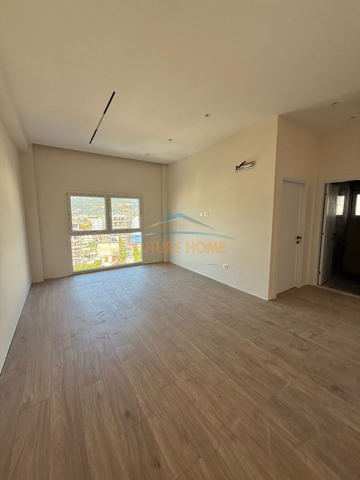 Shitet, Apartament 1+1, Ali Dem, Tiranë.