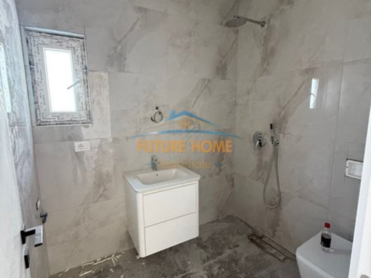 For sale, Apartment 1+1, Ali Dem, Tirana.