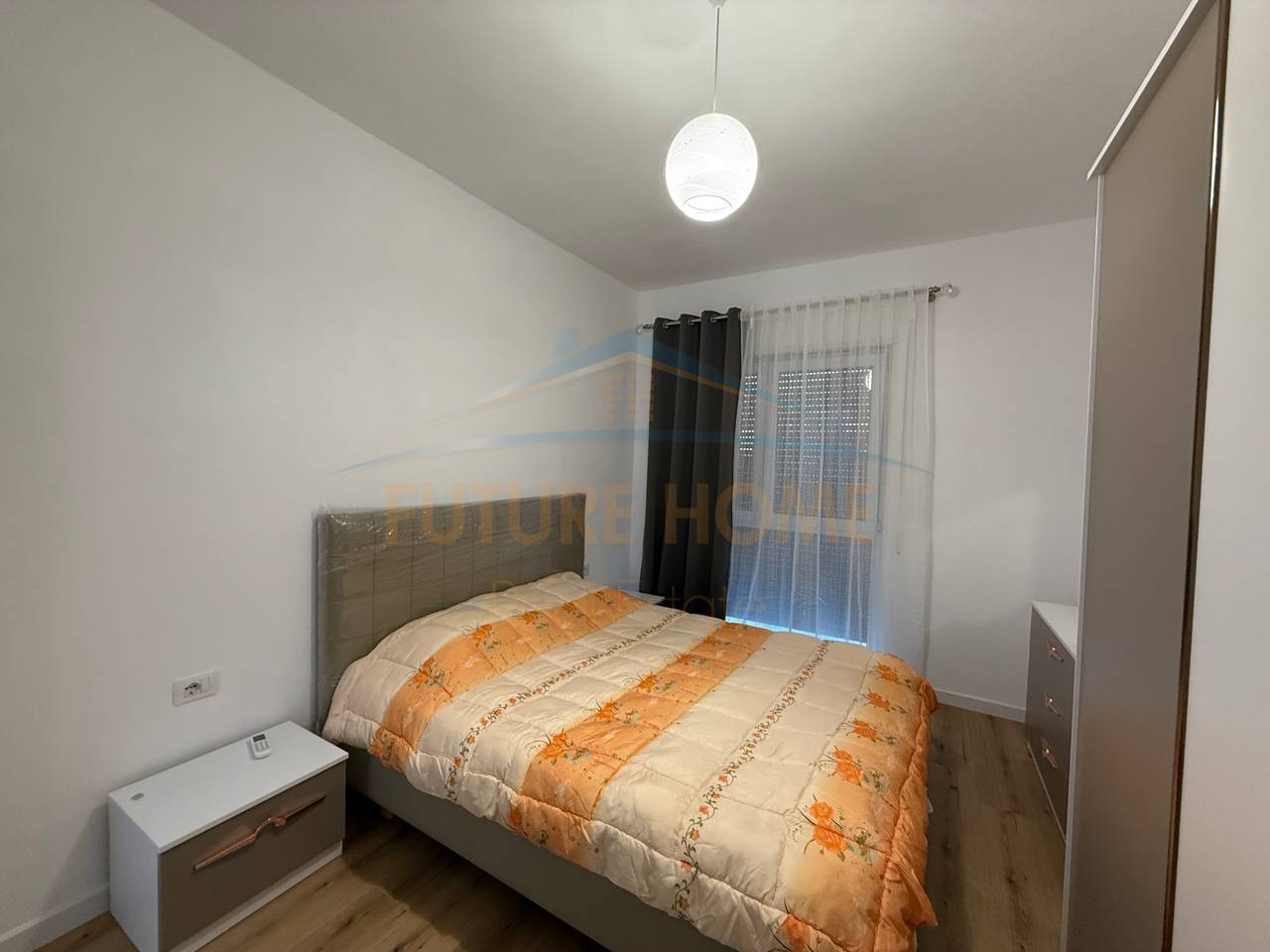 For rent, 2+1 Apartment + Parking Space, Shkolla e Kuqe, Tirana