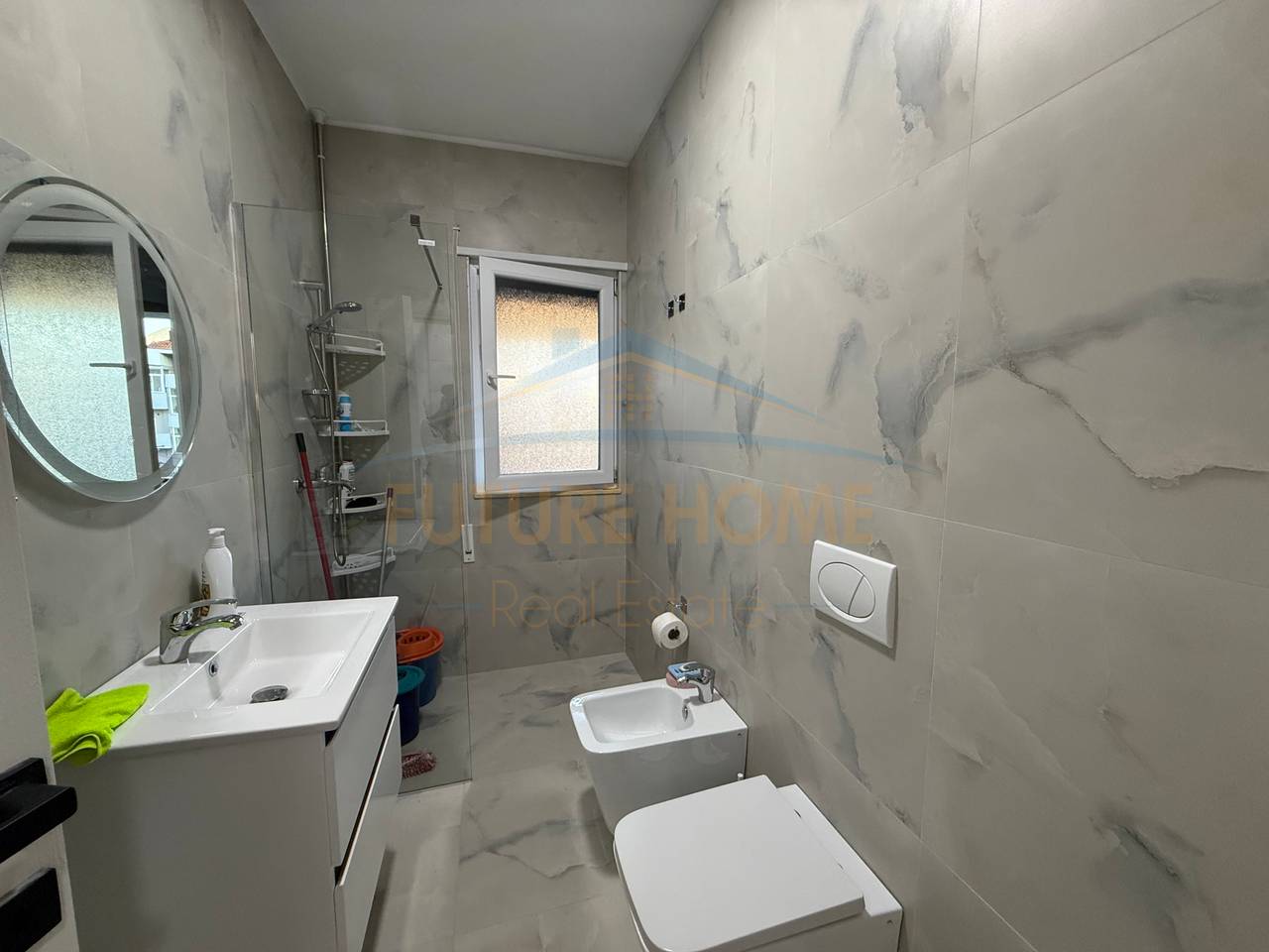 For rent, 2+1 Apartment + Parking Space, Shkolla e Kuqe, Tirana