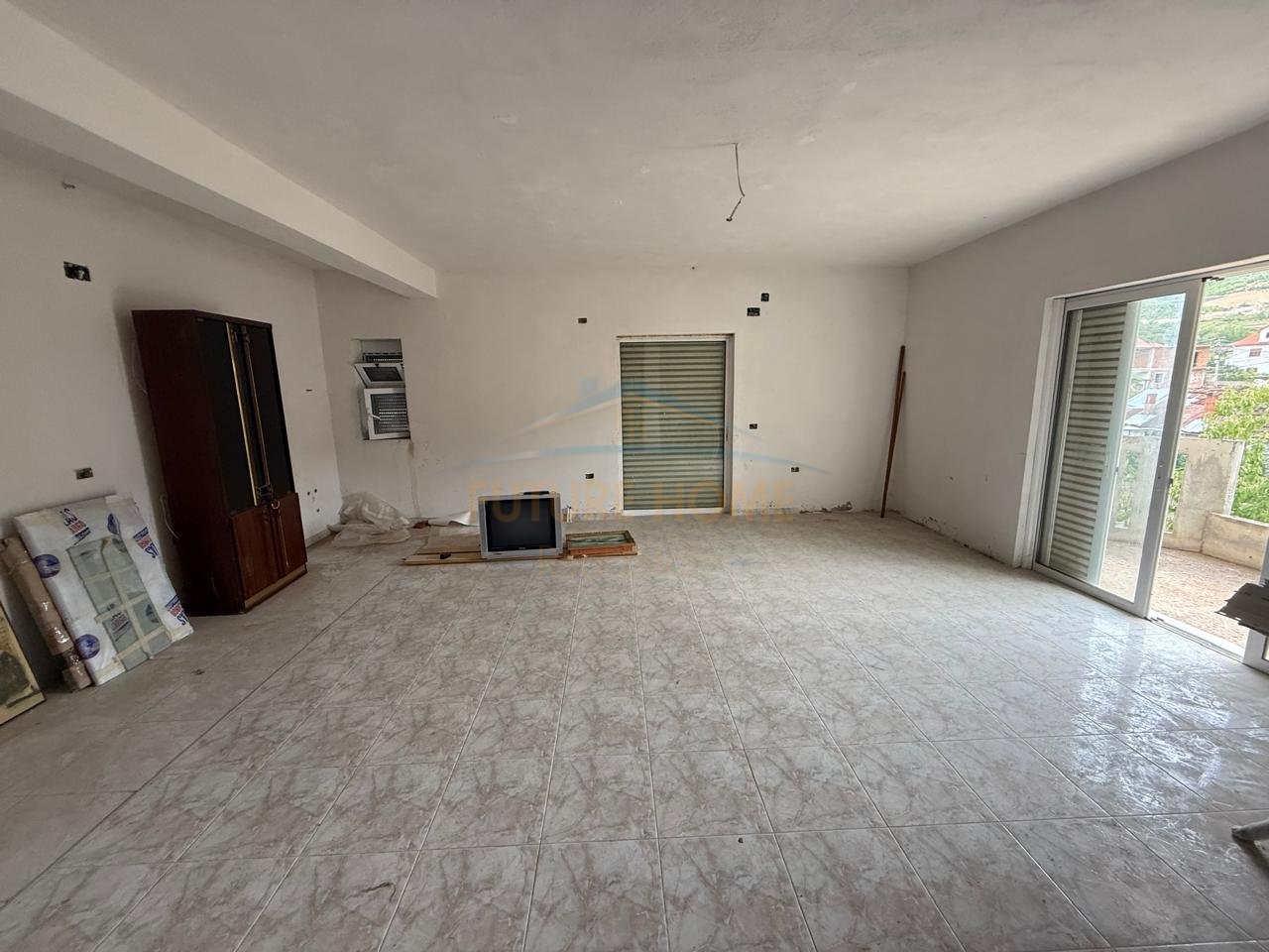 Shitet, Shtepi Private, Gështenjas, Pogradec