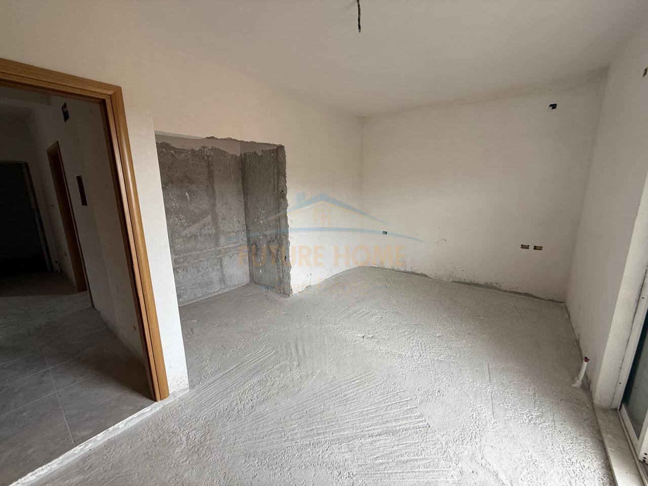 Shitet, Shtepi Private, Gështenjas, Pogradec