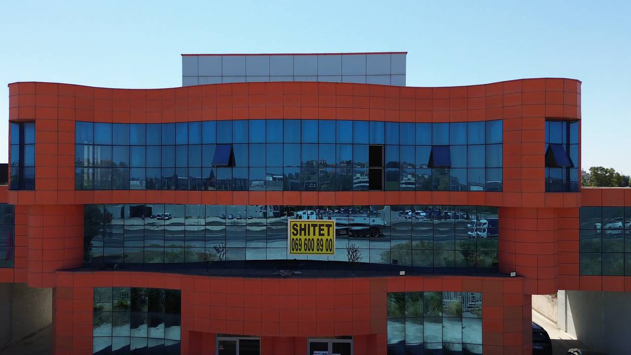 In Vendita, Magazzino Esclusivo – Autostrada Durrës–Tiranë, Km 7