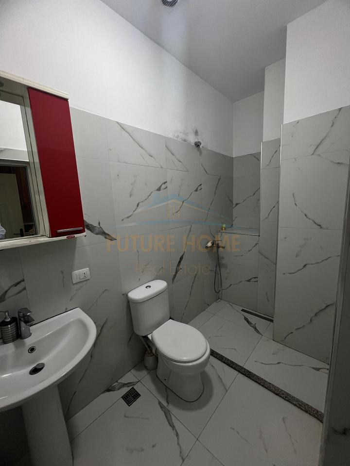 Qira, Garsoniere, Galaktiku, Durres