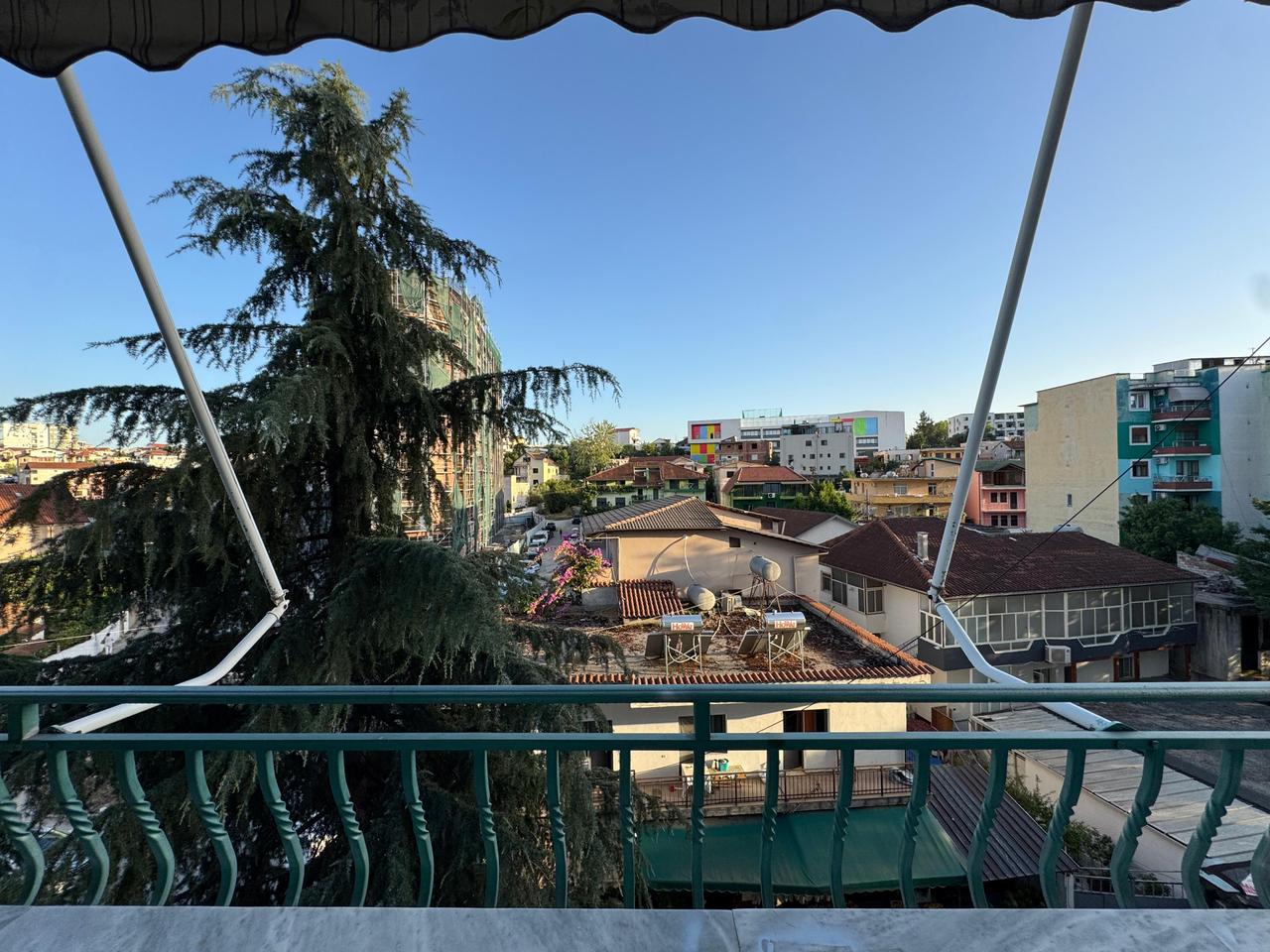 Shitet, Apartament 3+1+2, Kompleksi Grand,  Ali Demi , Tiranë.