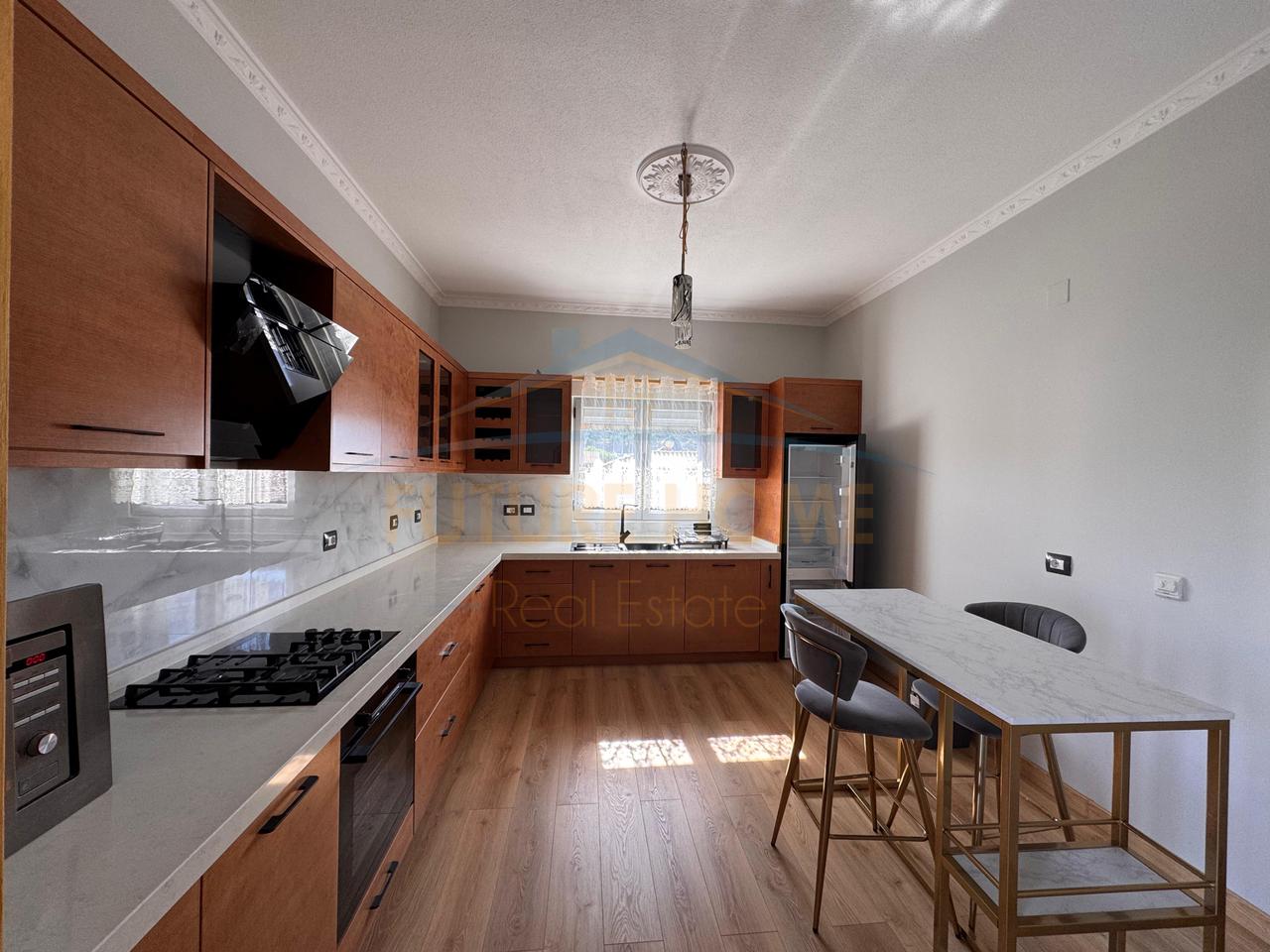 Qira, Private House, Porto Romano, Durres