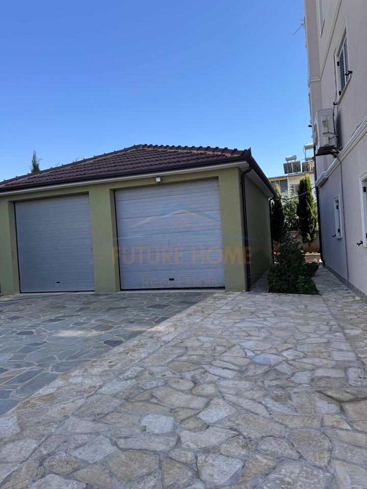 Qira, Private House, Porto Romano, Durres