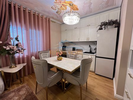 Qira, Apartament 2+1, Myslym Shyri.