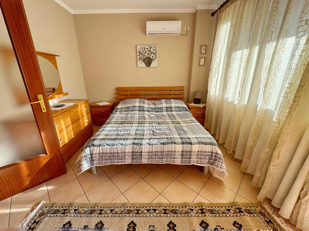 Qira, Apartament 1+1, Sheshi Wilson