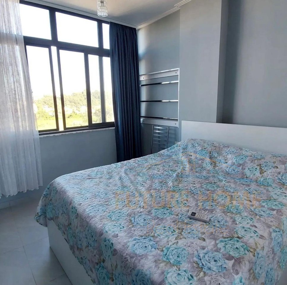 Shitet, Garsoniere, Golem, Durrës.