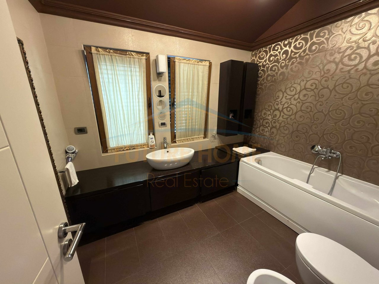 Affitto Villa, Kodra e Diellit, Tirana