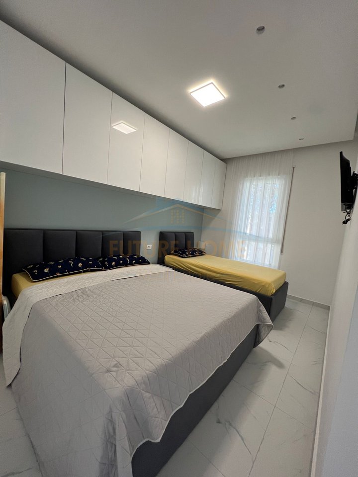 For sale, Apartment 2+1+2, San Pietro, Gjirii Lalezit