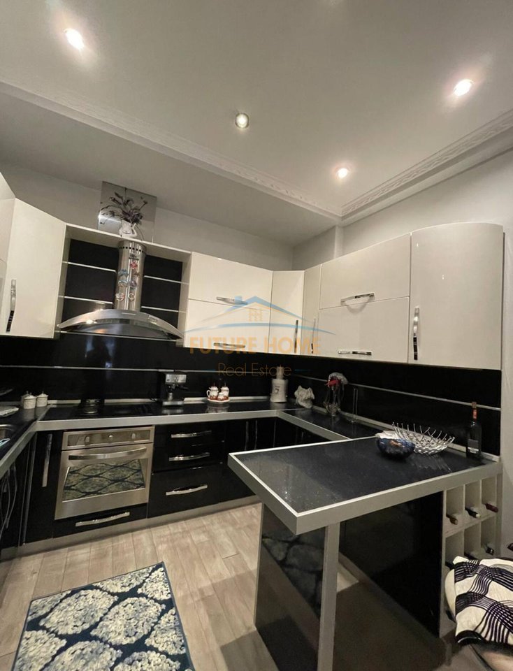 For rent, 3+1 Apartment, Hilton Hotel!