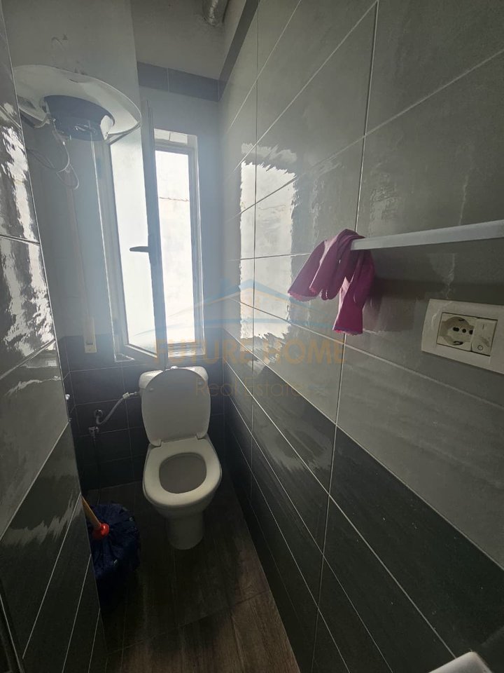 Qira, Garsionere, Plazh Iliria , Durrës.