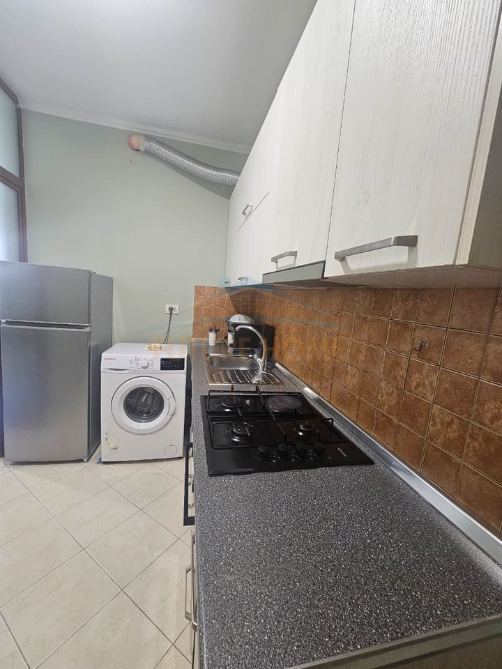 Qira, Garsionere, Plazh Iliria , Durrës.