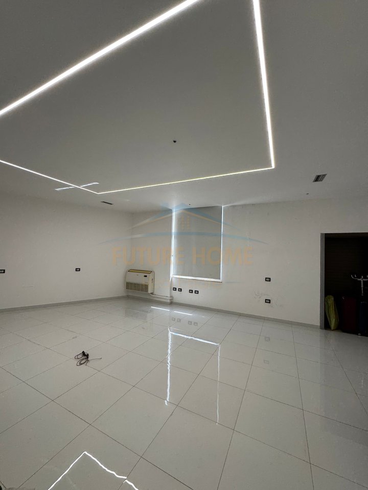 Affitto, Spazio Commerciale, a Rotondo Astirit, Tirana